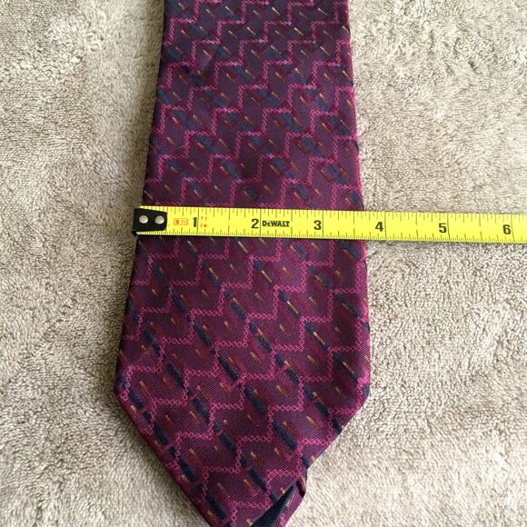 VALENTINO 100% Silk Tie Purple Made in Italy - Picture 4 of 4